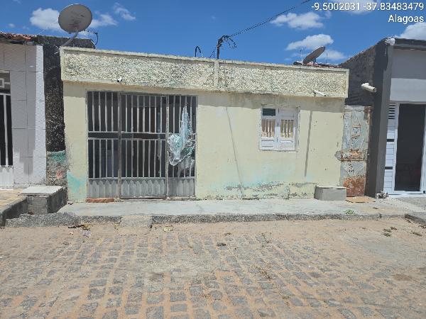 Casa com 2 quartos no CENTRO - Olho d'Água do Casado/AL