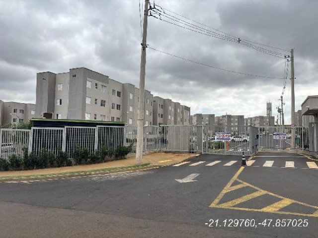 Apartamento com 2 quartos, 54,2m², 1 vaga de garagem