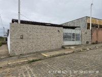 Casa com 2 quartos, 2 banheiros e 1 vaga de garagem
