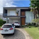 Luxuoso Sobrado com 4 Suítes e Piscina em Xangri-Lá