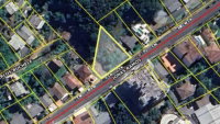 Terreno de 695,49m² no centro, sem benfeitorias