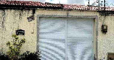 Casa com 3 quartos, 2 banheiros, 80m²