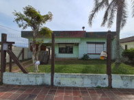 Duas Casas em Terreno de 520m² - Tramandaí/RS