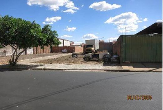 Terreno 300m² em São Carlos/SP - - Lance Inicial R$181.000