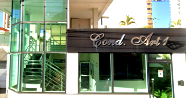 Apartamento com 4 quartos e 3 suítes em Uberlândia