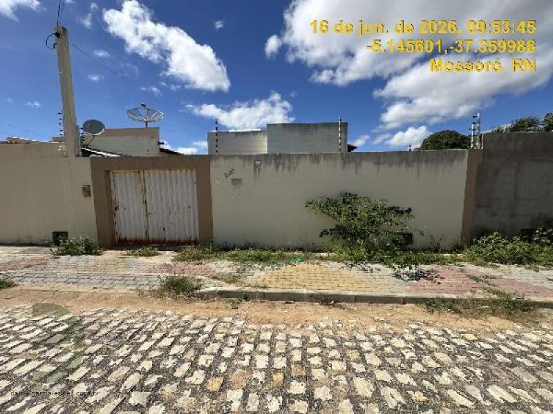 Casa com 2 Quartos e 58m² em Mossoró/RN