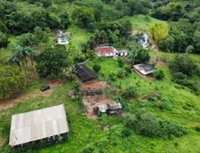 Fazenda com 91,96 ha, pecuária, grãos e turismo