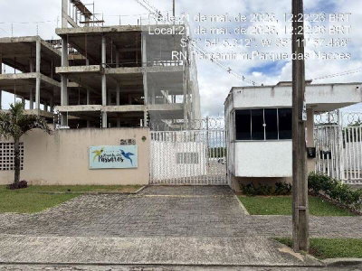 Apartamento com 2 Quartos e 2 Banheiros em Condomínio