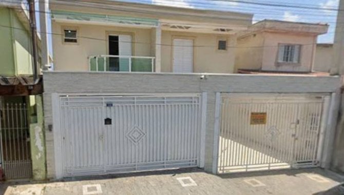 Casa Padrão com 2 Quartos em São Paulo - SP