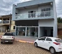 Sala Comercial e Apartamento com 2 Dormitórios em Paraíso/SC
