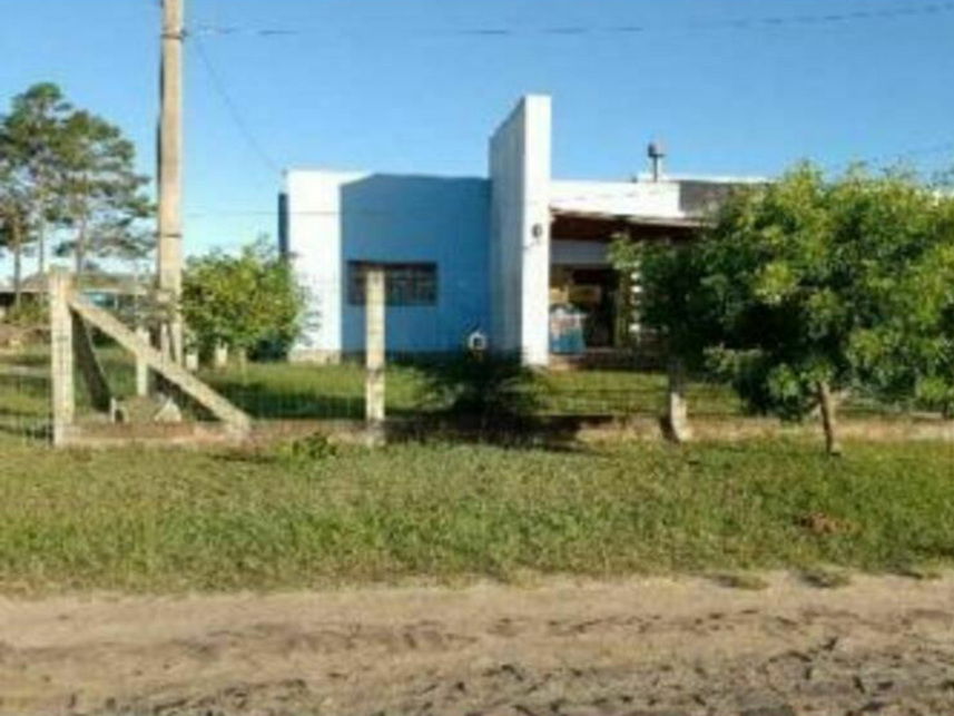 Casa Ocupada em Balneário Nova Tramandaí com 300m²