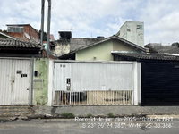 Casa 2 quartos, 1 banheiro, 1 vaga, 63m² construída, desocupada