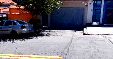 Casa em São Paulo com 2 vagas de garagem