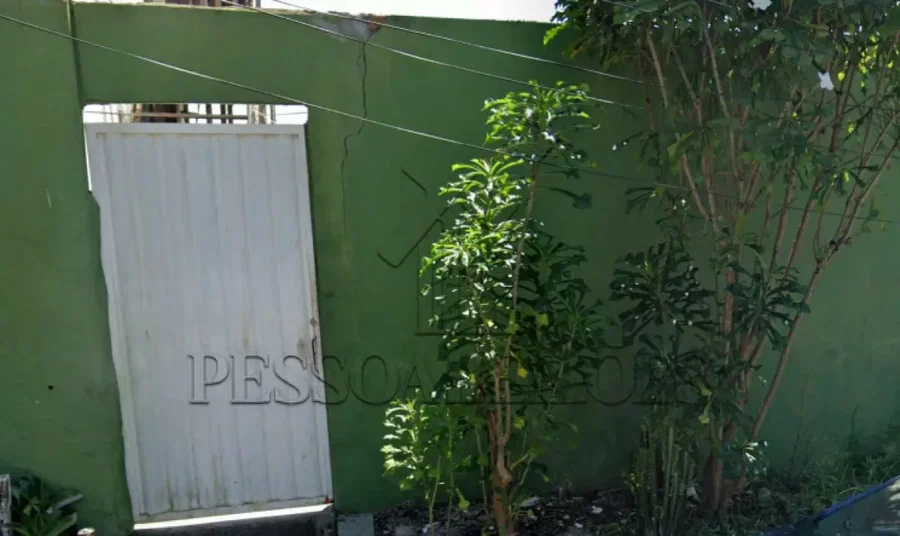 Terreno com construção em São Cristóvão