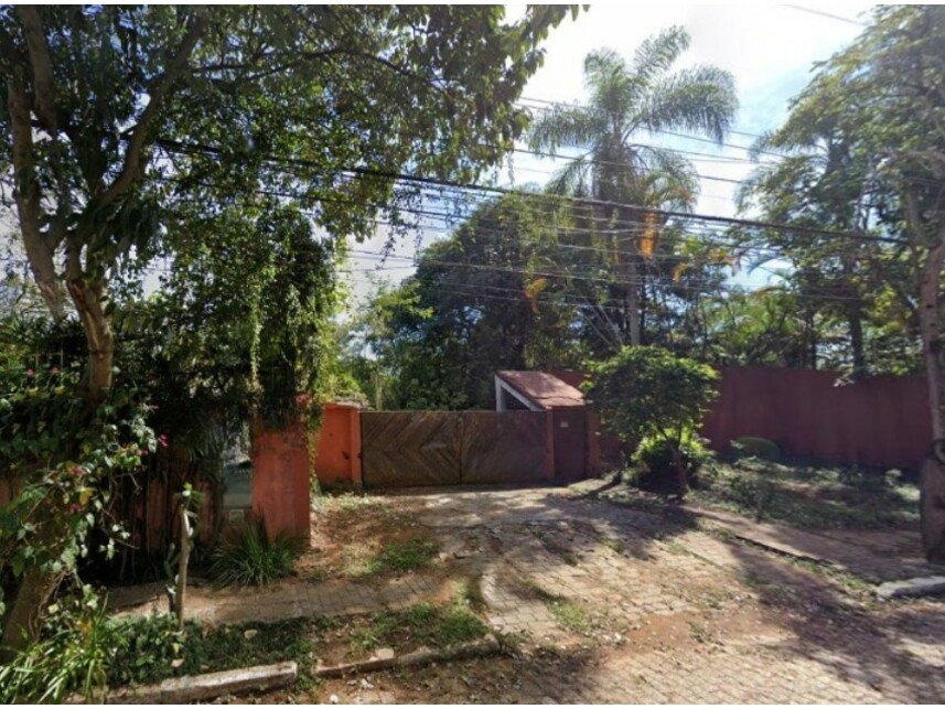 Terreno amplo em Chácara Flora com 2400m² - Oportunidade!