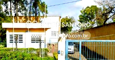 Imóvel comercial amplo com 8.052m² construídos e terreno de 33.178m²