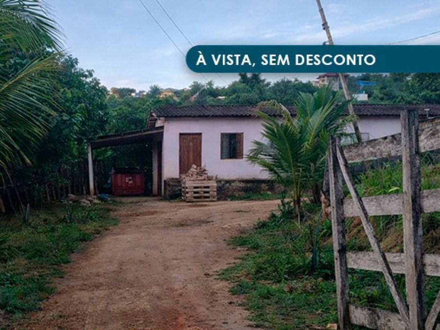 Casa com 95 m² em terreno de 1.005 m², ocupada