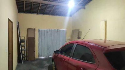 Casa 2 quartos, 1 banheiro, 145m², ocupada, centro