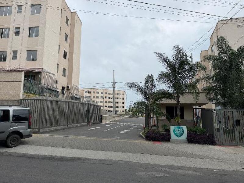 Apartamento 2 Quartos com Vaga em Santa Cruz