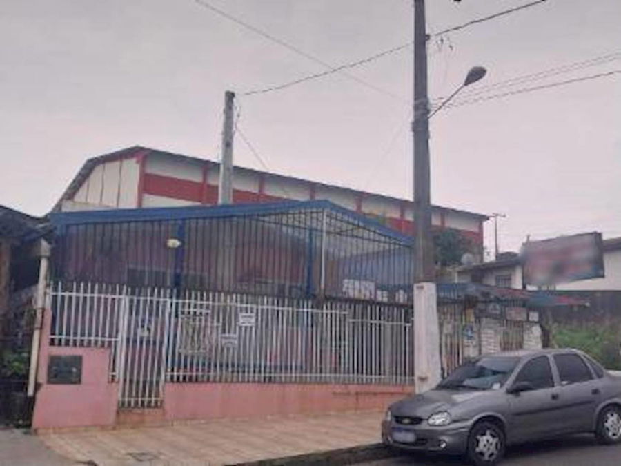 Casa Padrão com 2 Quartos e 1 Vaga de Garagem