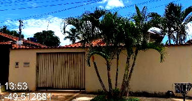 Casa com 3 Quartos e Área Privativa em Trindade-GO