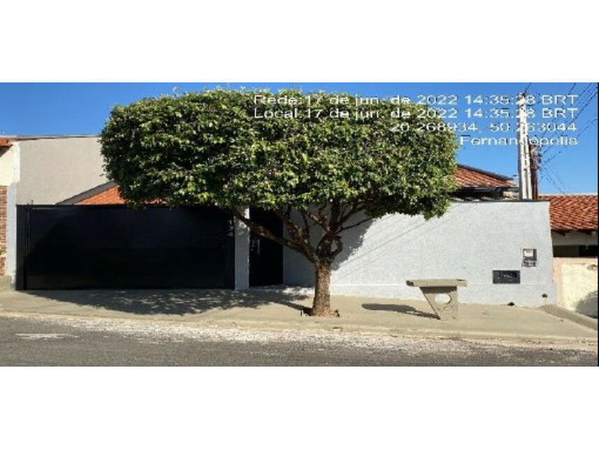 Casa com 3 quartos e 2 banheiros em Fernandópolis/SP