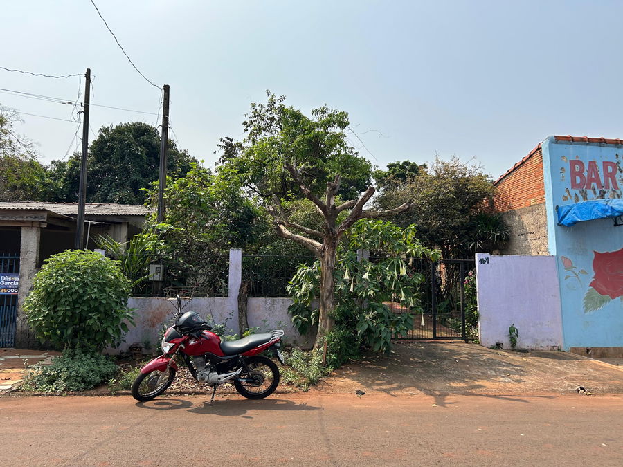 Casa com 3 quartos e sala comercial em Foz do Iguaçu