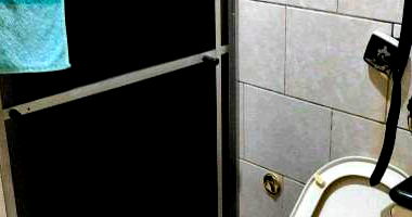 Casa Ocupada com 173m² de Área Construída em Ângulo/PR