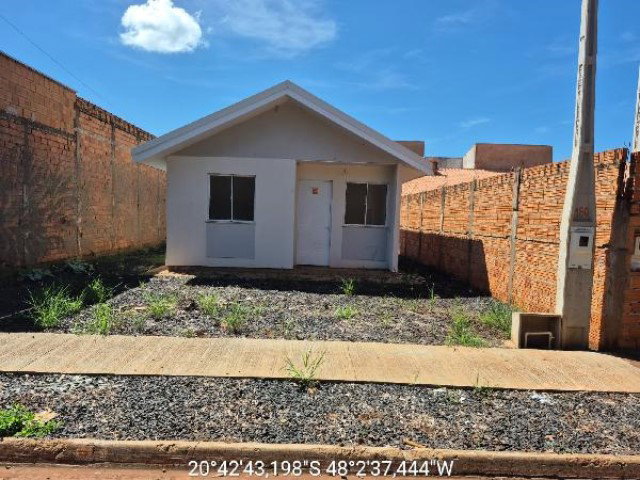 Casa com 2 quartos, 45,63m², terreno 200m², Morro Agudo