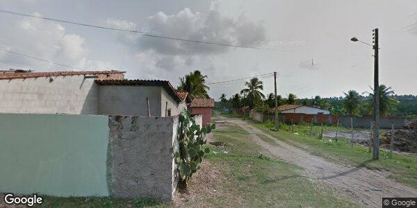 Casa com 3 quartos, 2 banheiros, área construída 72.8m², terreno 450m², 1 vaga
