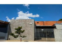 Casa Ocupada em Piratininga com 116m² de Área Construída