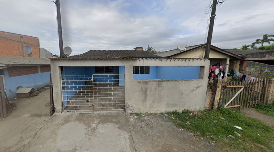 Casa popular com 2 quartos, 1 banheiro e 60m² construída