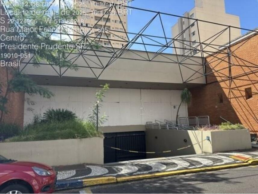 Prédio Comercial com 1304m² de Área Construída