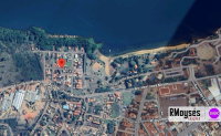 Casa com 2 quartos, edícula e piscina, em bom estado