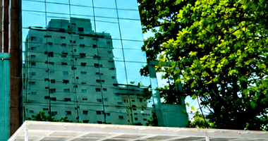 Sala comercial 42m² com vaga de garagem em Guarujá