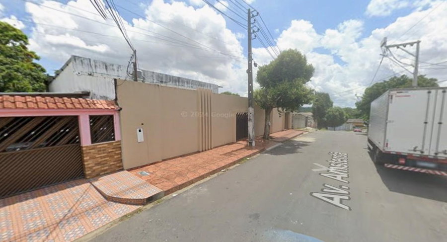 Casa Ocupada com 721m² de Terreno em Manaus/AM