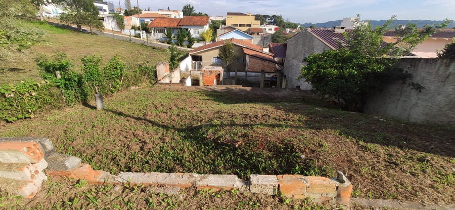 Terreno urbano desocupado com 240,60 m² - Pagamento à vista