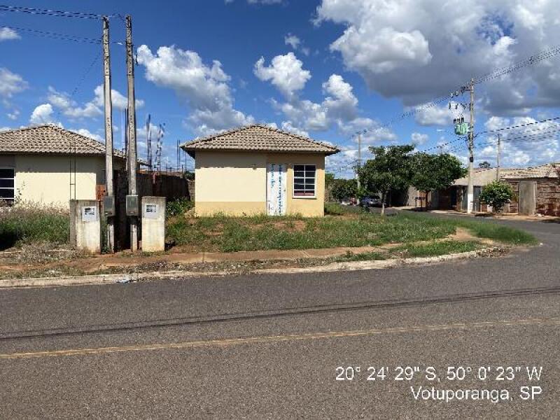 Casa com 2 quartos e 1 banheiro, 45,47 m², desocupada