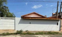 Casa residencial com 2 dormitórios e 250m² em So Pedro/SP