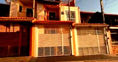 Casa com 3 quartos, 1 banheiro, 1 vaga, 147.72m² construída, ocupada