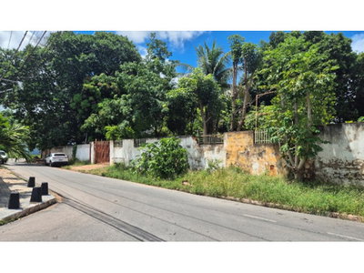 Terreno com Edificações Residenciais em Várzea Grande/MT