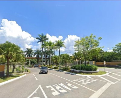 Terreno residencial amplo de 988 m² em lote fechado
