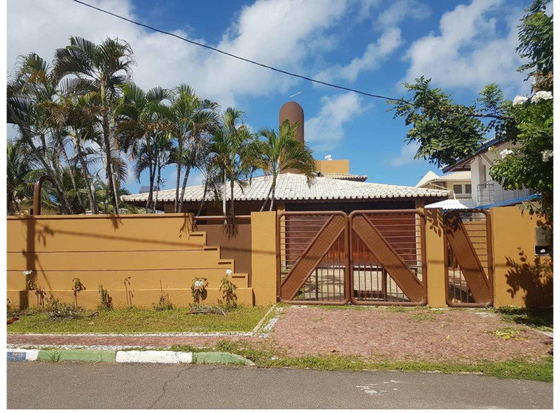 Casa Residencial com Piscina e Sauna em Guarajuba