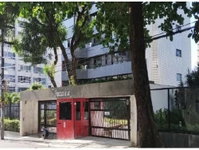 Apartamento Luxuoso com 4 Suítes e 3 Vagas em Salvador