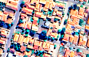 Casa moderna em terreno amplo de 735m² com 187m² construídos, desocupada