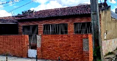 Casa com 2 quartos, 3 banheiros, 136m² construída, 1 vaga
