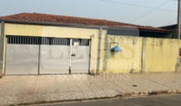 Casa com 300m² de terreno, 3 dormitórios e garagem em Capão Bonito