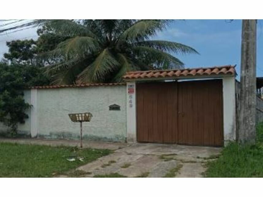 Casa com 3 quartos, 2 banheiros e 104,22m² construídos