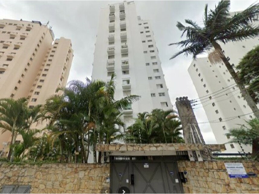 Apartamento Triplex com 2 vagas, 234,73m²