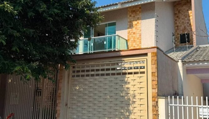 Casa Ocupada com 3 Quartos e 158m² de Área Construída